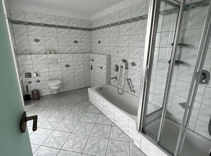 1-6 Pers Designwohnung In Zentraler Lage Wtal Und Remscheid Lägenhet